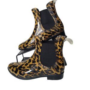 Magellan Outdoor Rubber Ankle Boot Cheetah Chelsea Slip On Women's Size 8
